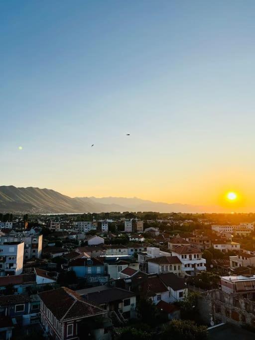 Sleepin Shkoder II Lägenhet Exteriör bild